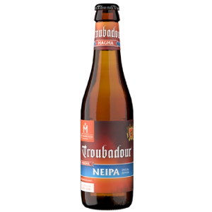 Bouteille de Troubadour Magma NEIPA avec sa robe ambrée trouble et mousse blanche