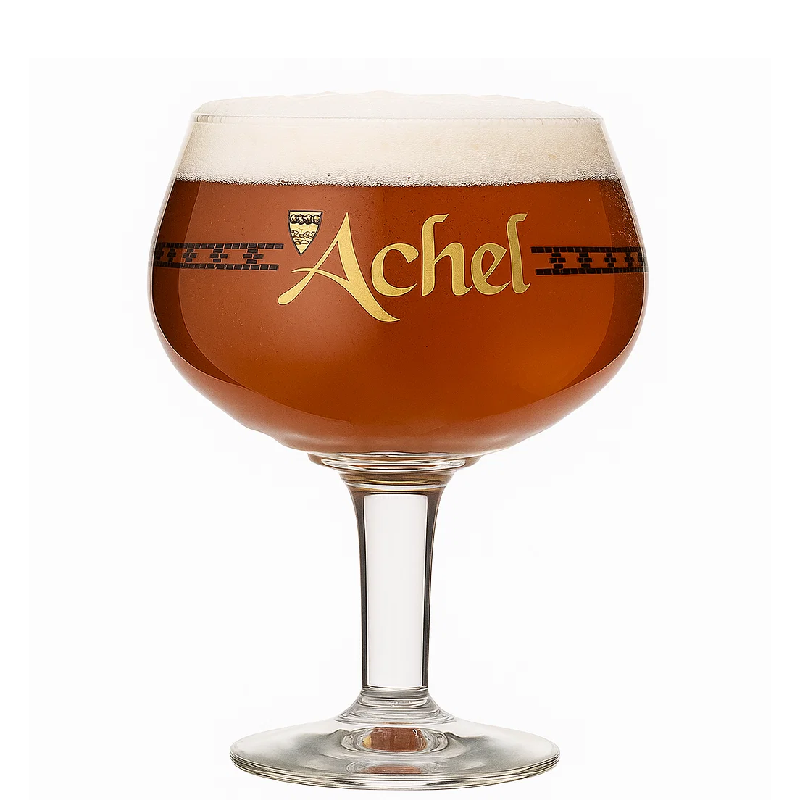 Gros plan sur le verre Achel 33 cl en verre transparent, logo Trappist