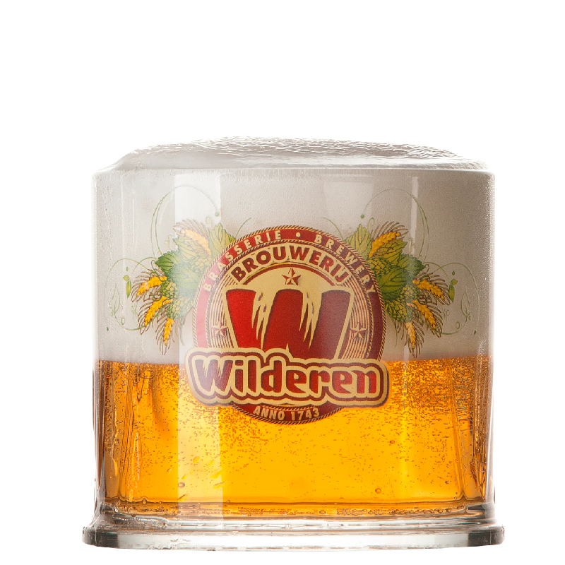 Verre Wilderen orné du logo, rempli de bière mousseuse